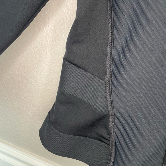 Adidas Women COLD.RDY Jacket with Packable Hood Size Large - Picture 12 of 13